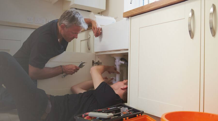 Professional burst pipe repair services in Eleroy, IL